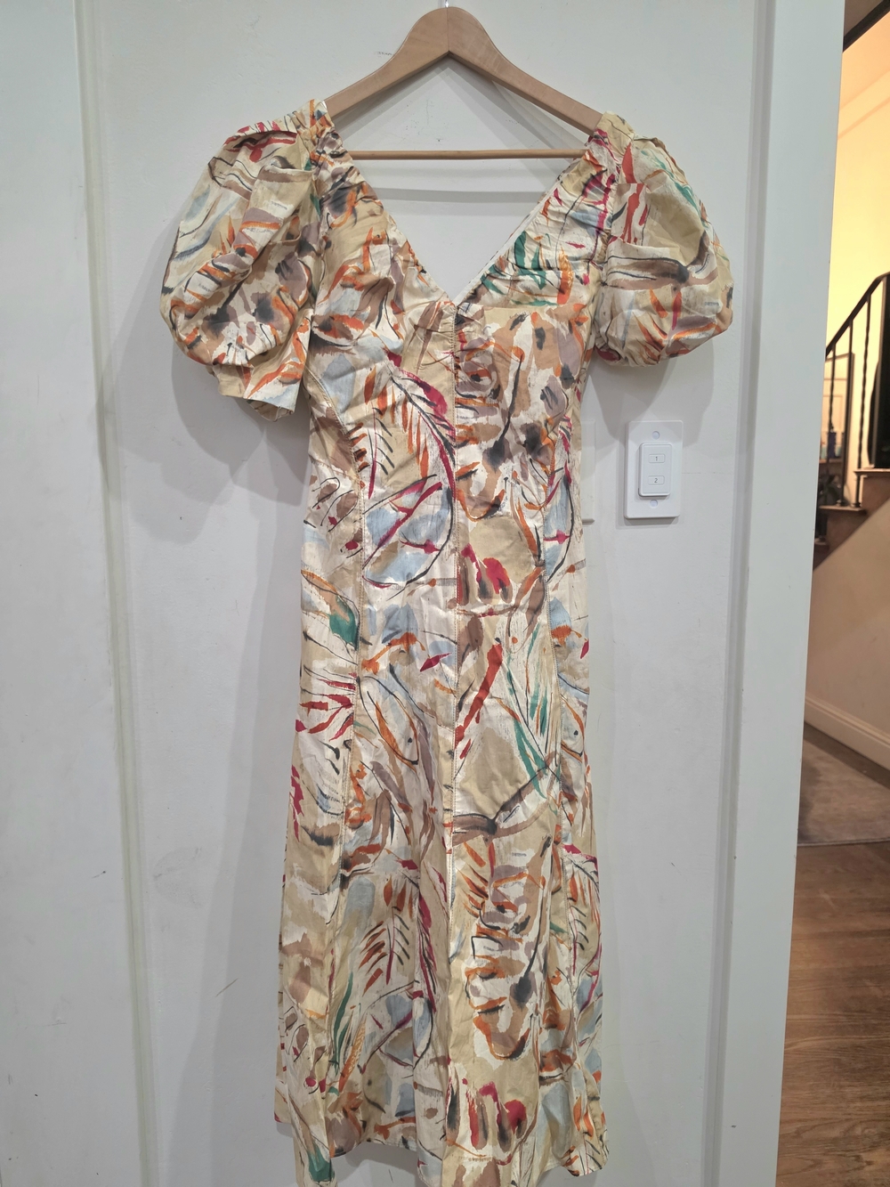 Beige Floral Puff-Sleeve Midi Dress